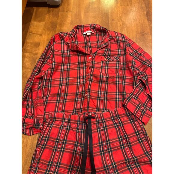 Woman’s Victoria’s Secret matching plaid pajama set size medium - Picture 2 of 5